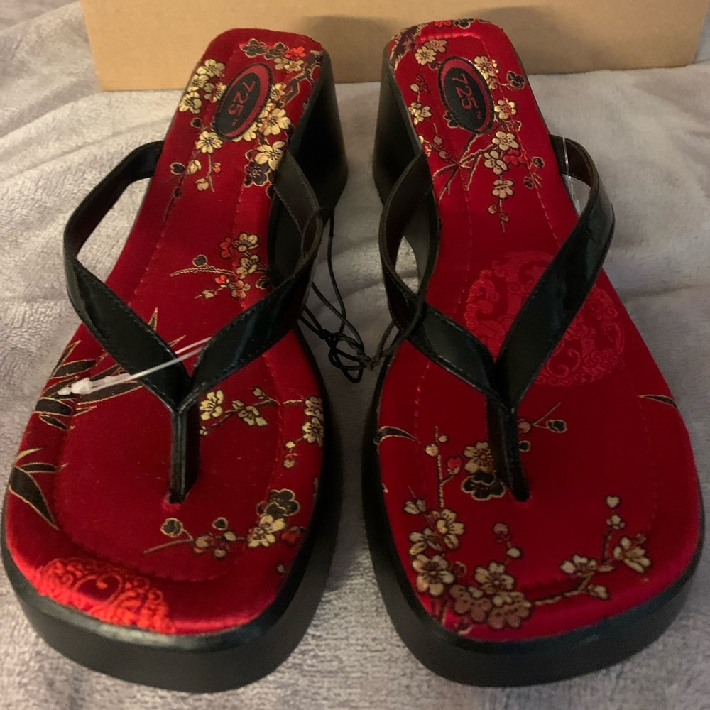 Retro Platform Sandals